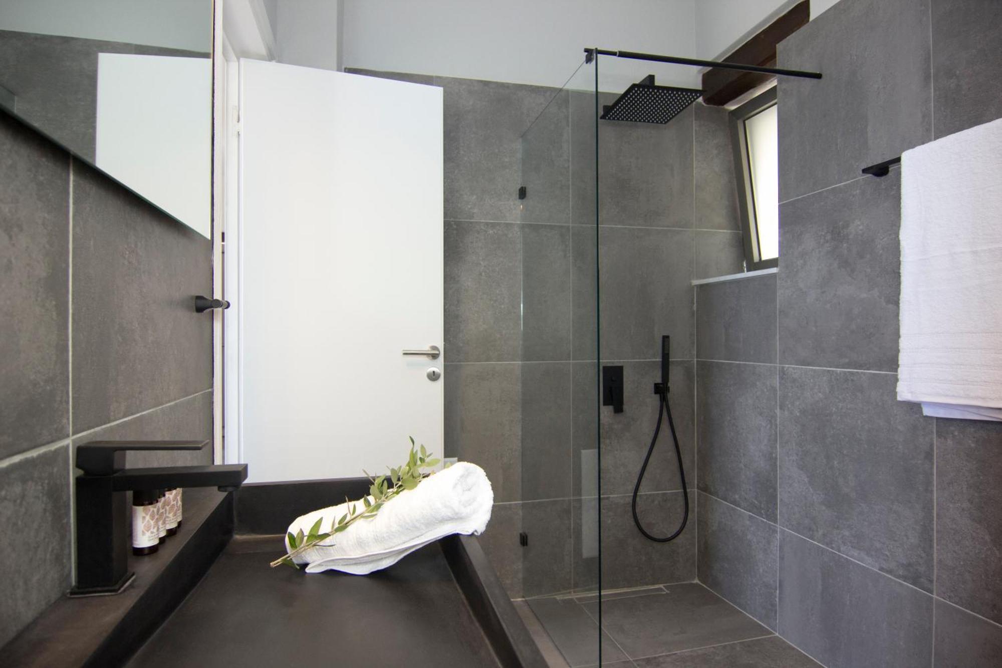 Koumani Lithorama Residence Mani - First Floor מראה חיצוני תמונה